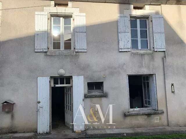Appartement à MAREUIL