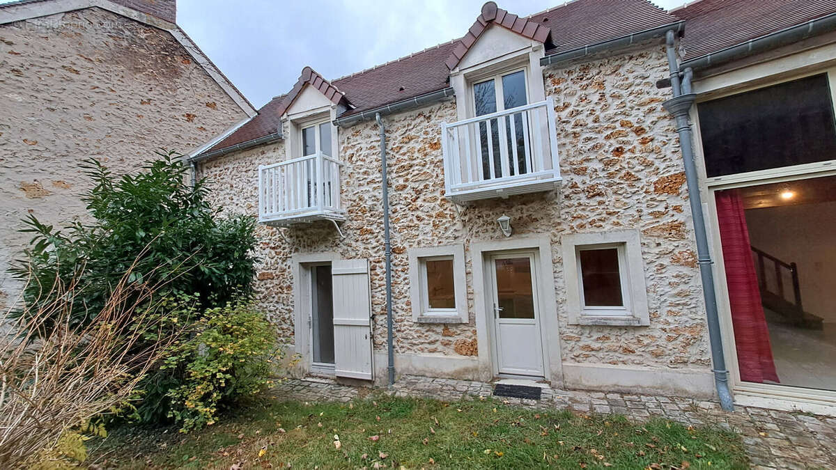 Maison à SAINT-FORGET