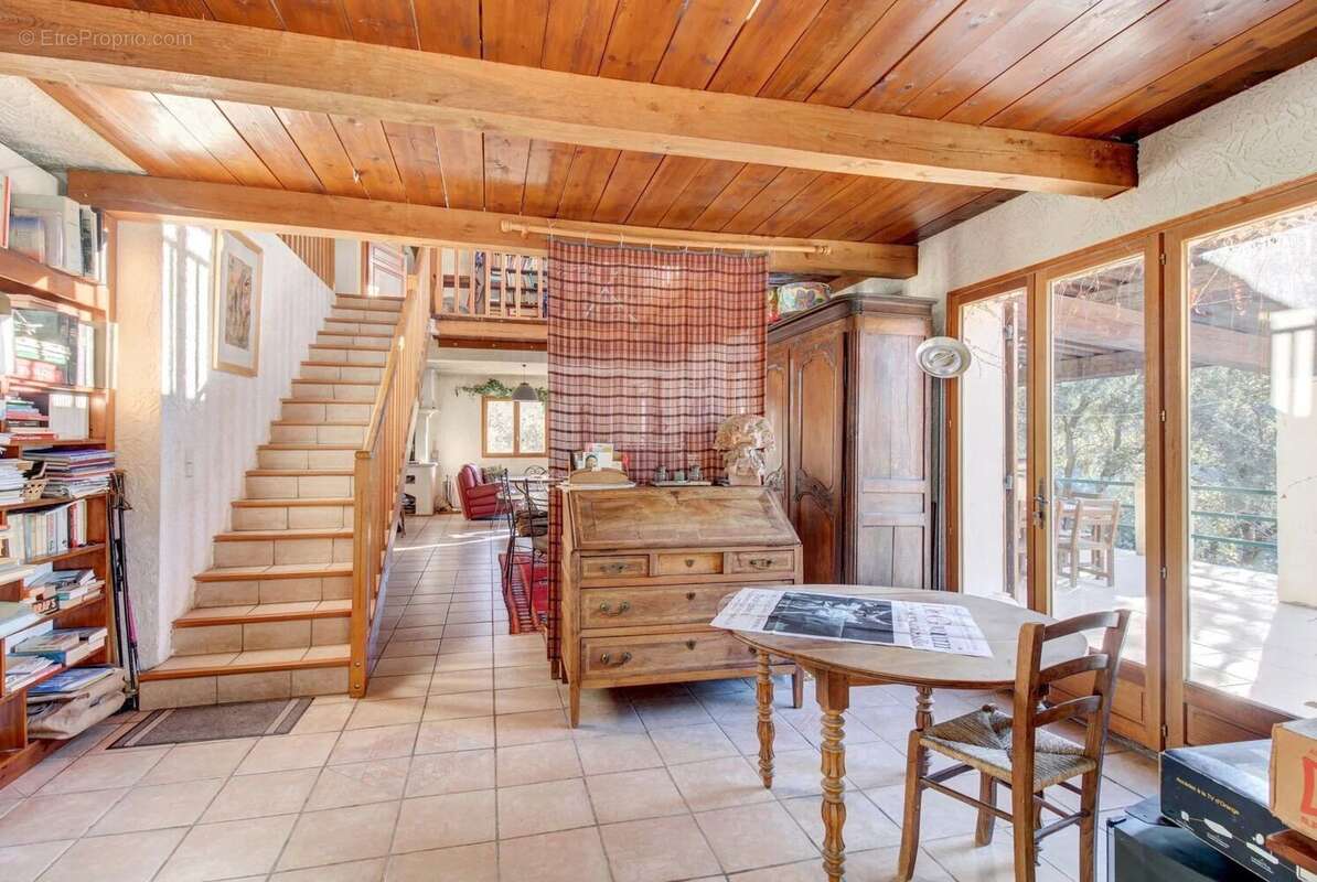 Maison à SAINT-MARTIN-DU-VAR