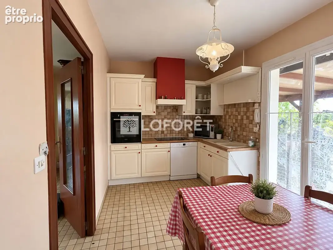 Maison Fargues Saint Hilaire 6 pièce(s) 124 m2 - photo 5