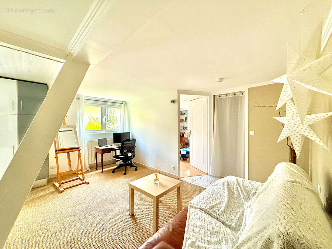 Maison à IVRY-SUR-SEINE