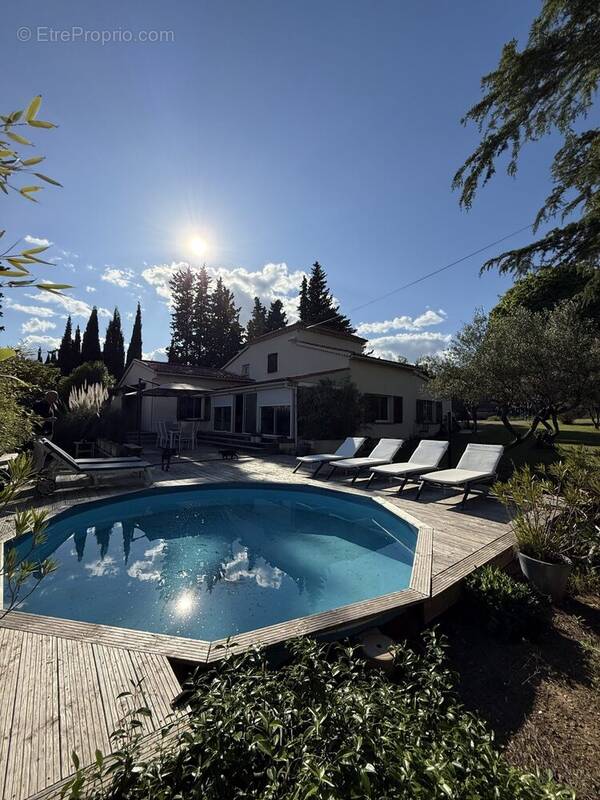 Maison à VILLECROZE