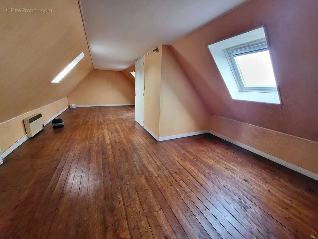 Maison traditionnelle à vendre 6 pièces LANVEOC (29) - photo 16