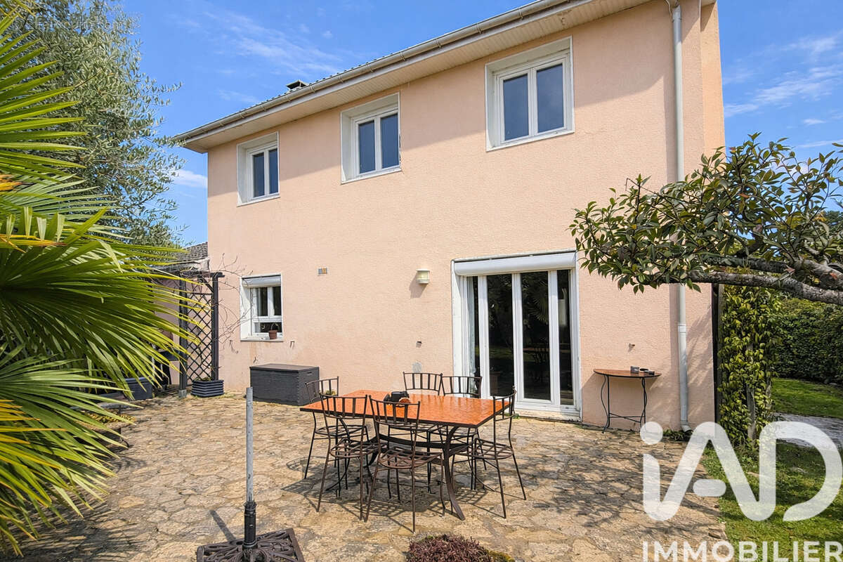 Photo 2 - Maison à SAINT-GERMAIN-LES-CORBEIL