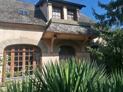 Maison à CIRES-LES-MELLO