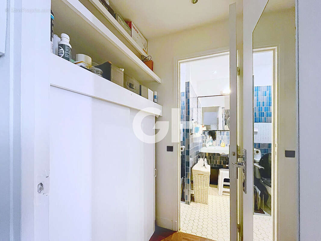 Appartement à PARIS-20E