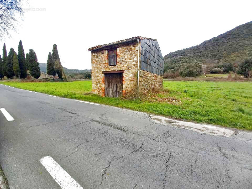 Terrain à SAINT-GERVAIS-SUR-MARE