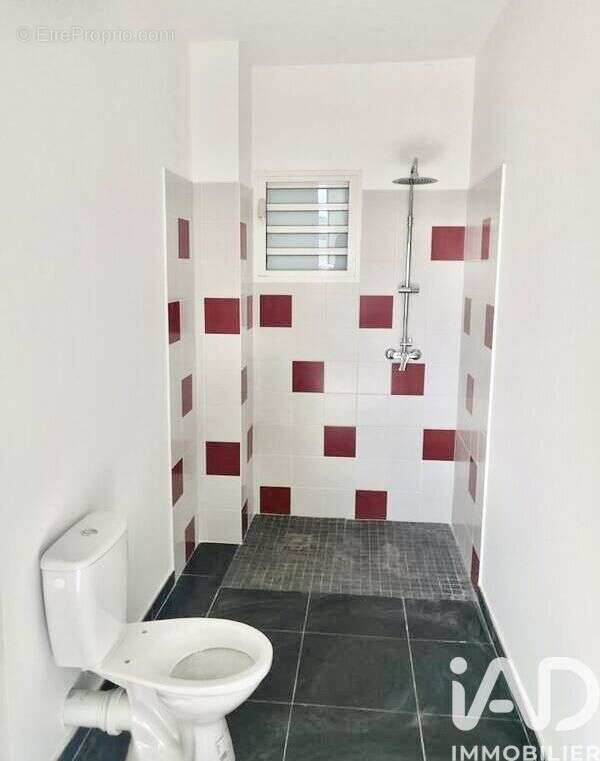 Photo 2 - Appartement à SAINT-DENIS