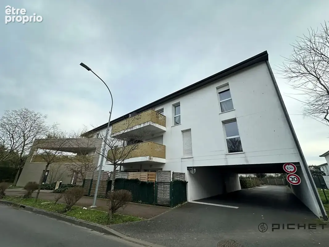 A VENDRE à VILLENVE D'ORNON Appartement de type T2 de 43m² avec terrasse, parking et cellier - photo 3
