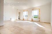 Appartement à POURRIERES