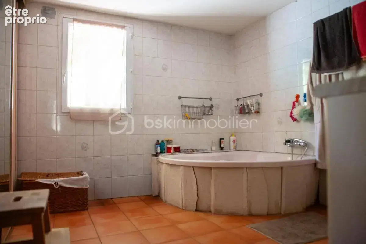 Maison de plain-pied 126 m² – 4 chambres – terrain plat de 5 587 m²-joannas - photo 12