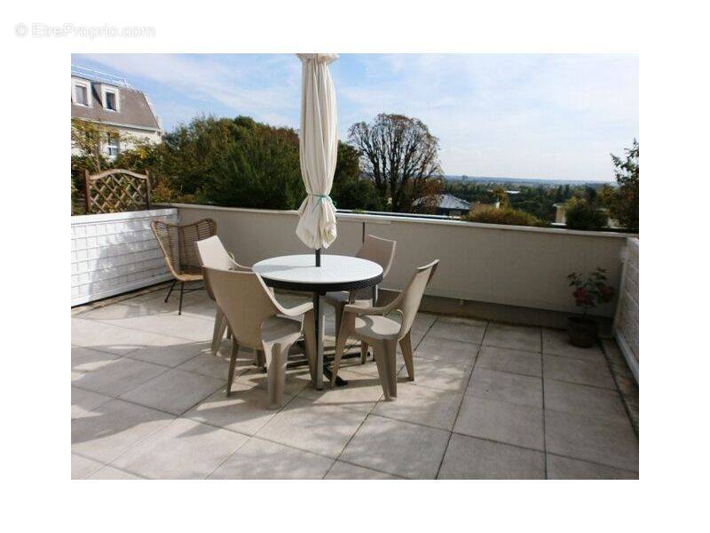 Appartement à NOGENT-SUR-MARNE