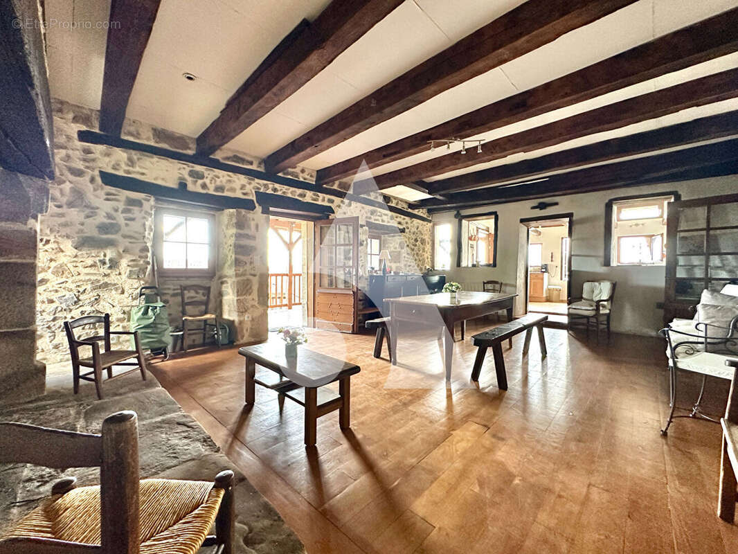 Maison Prendeignes 156m², 6 pièces, 4 chambres avec piscine. - photo 8