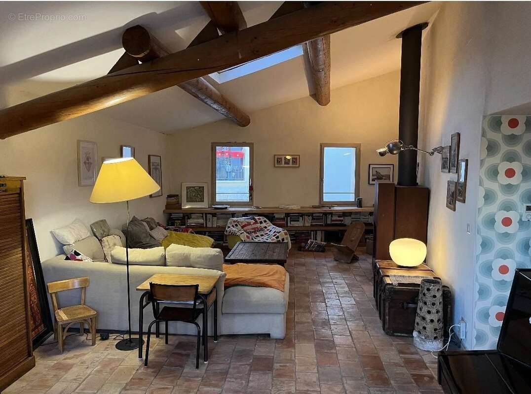 Maison à PELISSANNE