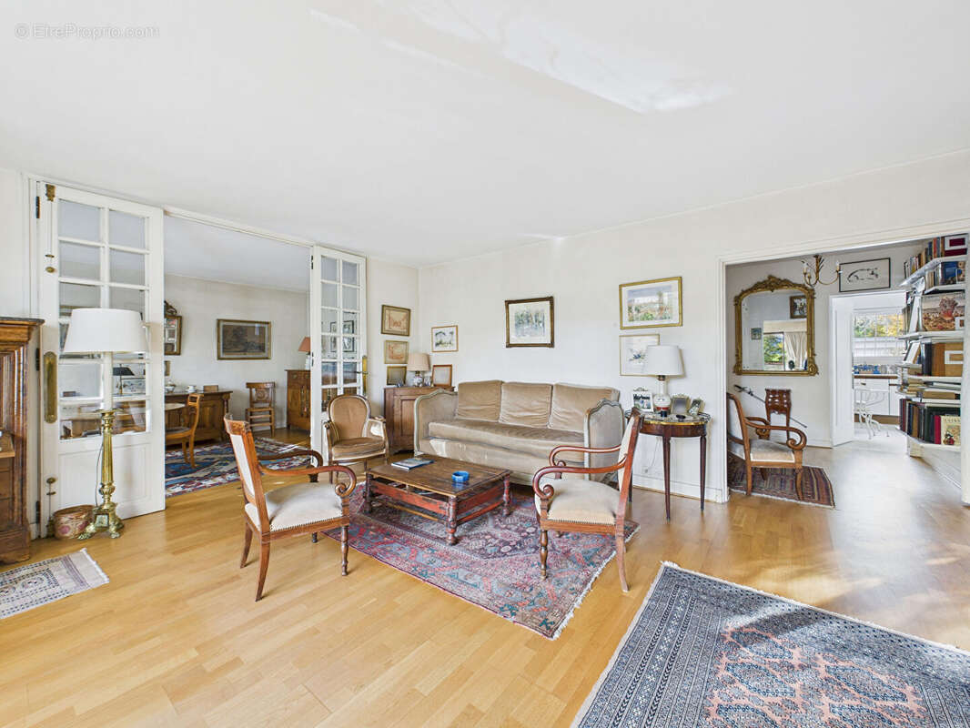 Appartement à SAINT-MAUR-DES-FOSSES