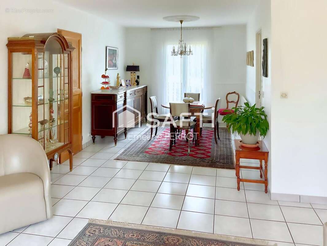 Photo 2 - Maison à SAUVERNY