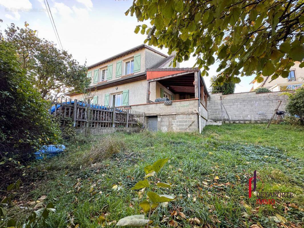 Maison à LA FRETTE-SUR-SEINE