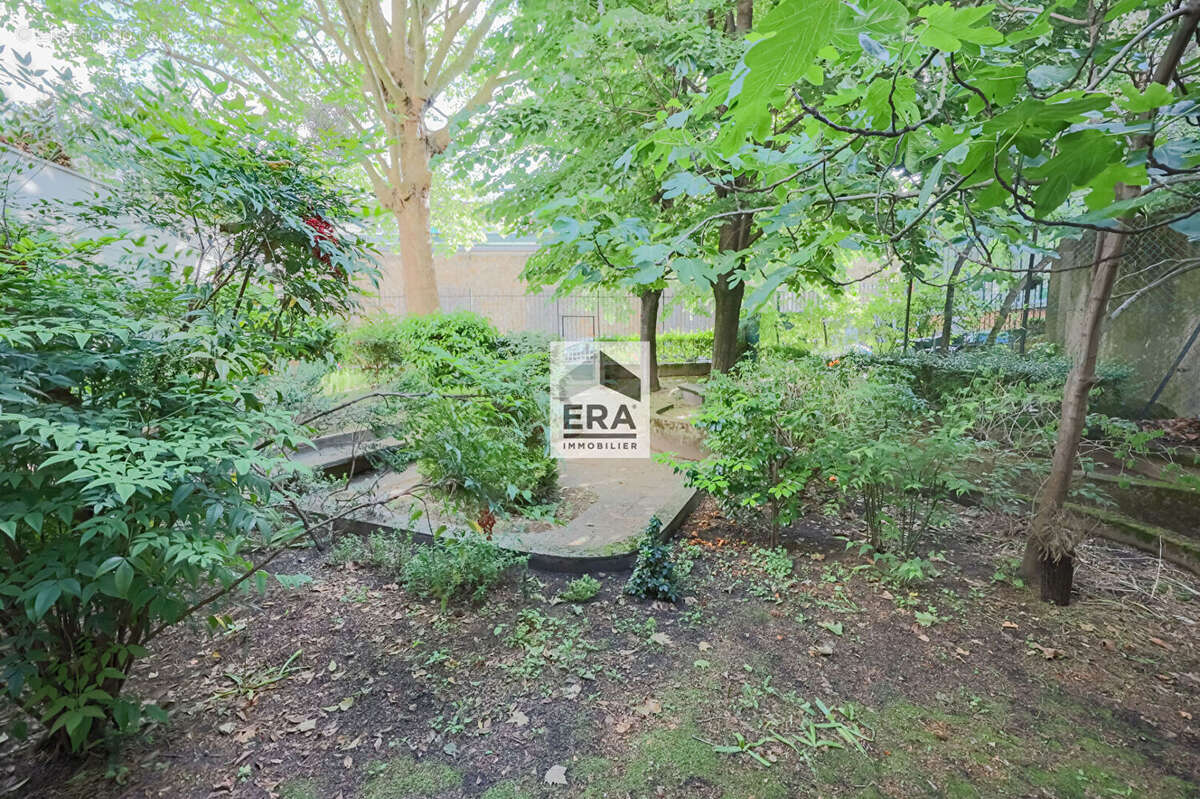 Appartement à PARIS-14E