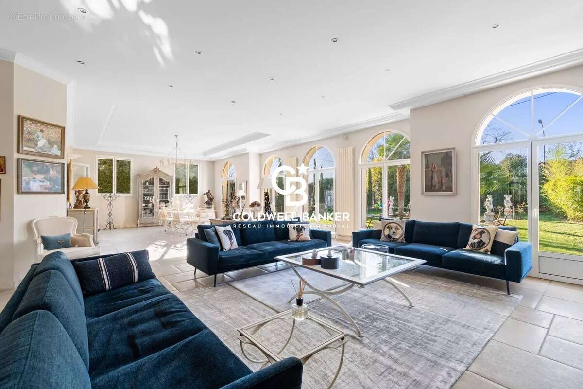 Maison à LE VESINET