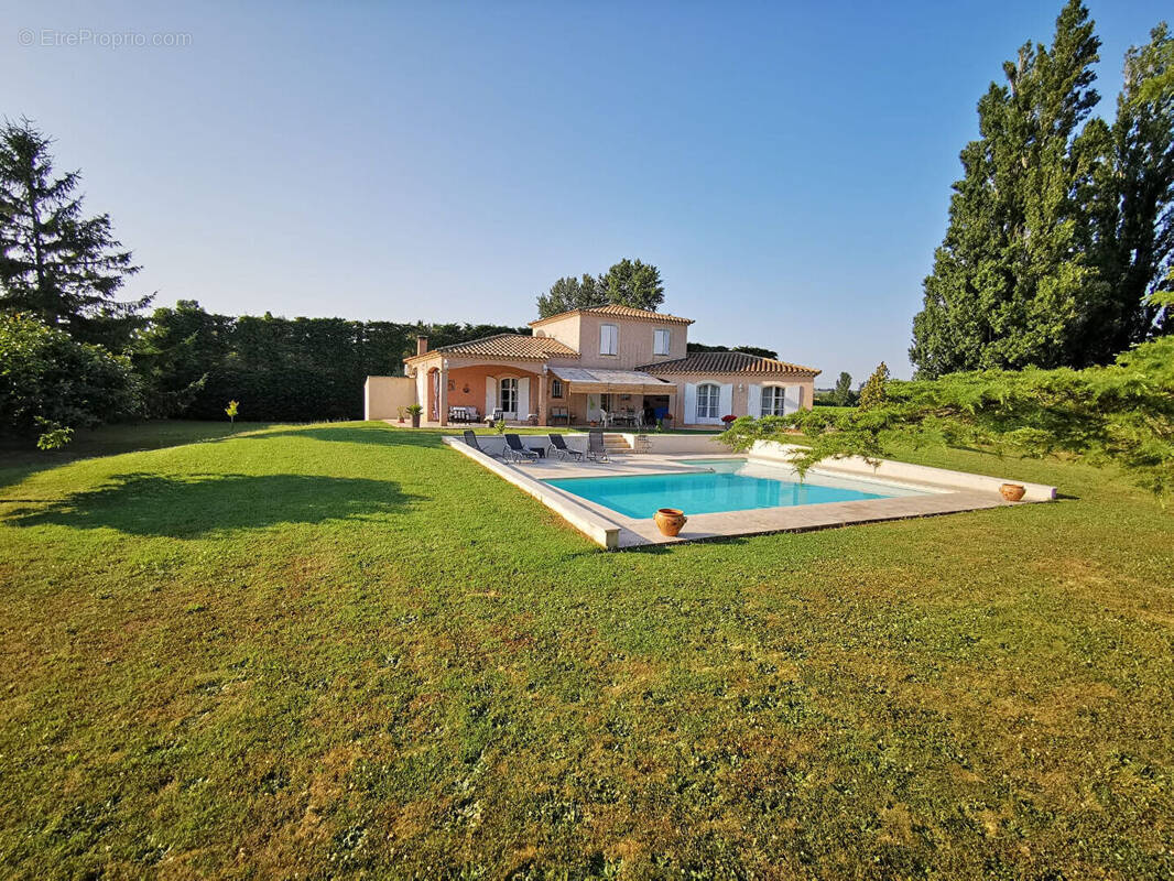 Maison à SAUVETERRE