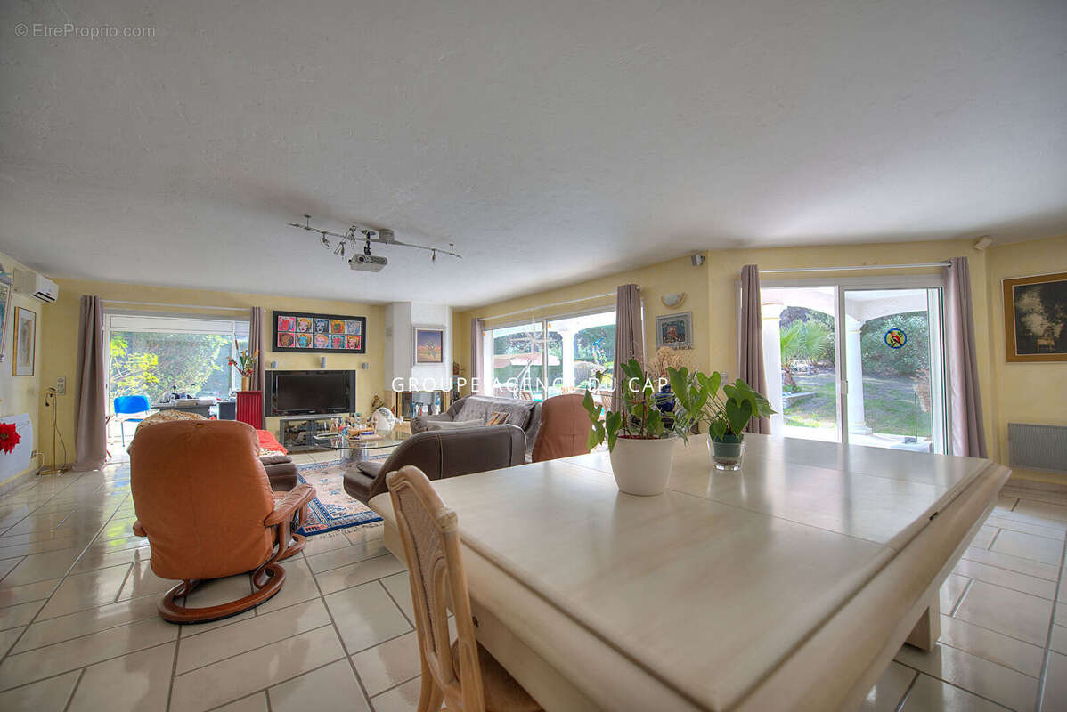 Maison à SAINT-RAPHAEL