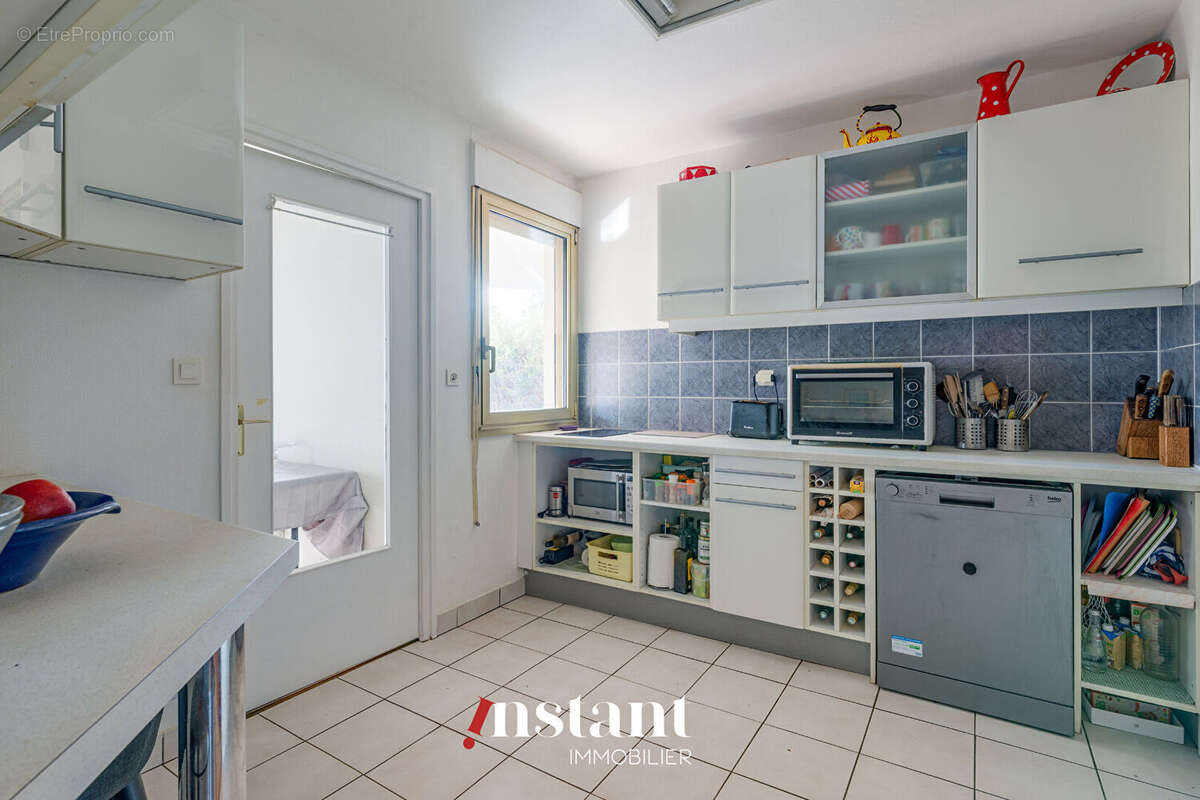 Appartement à SAINTE-FOY-LES-LYON