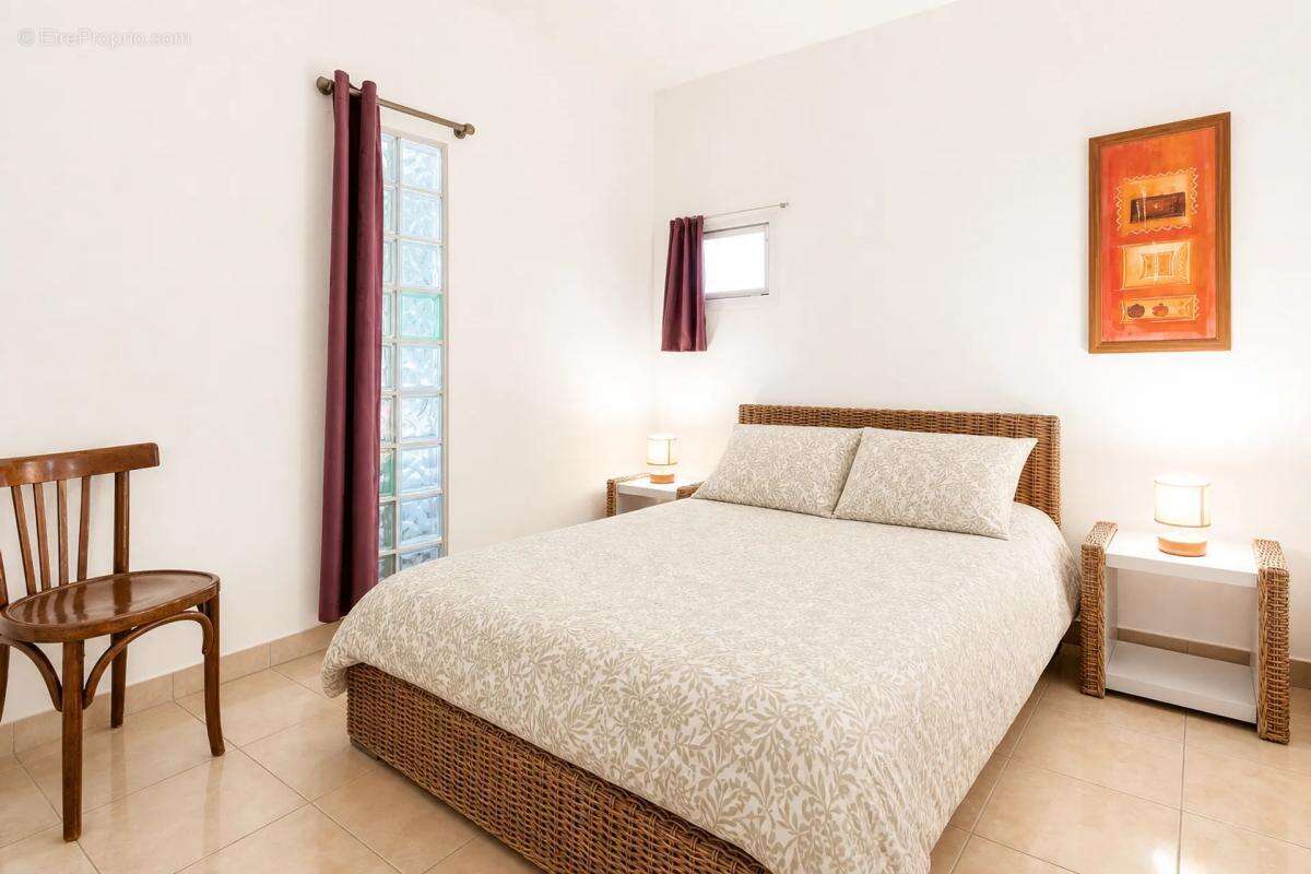 Maison familiale 6 pièces avec dépendance à Saint-Gilles - photo 18