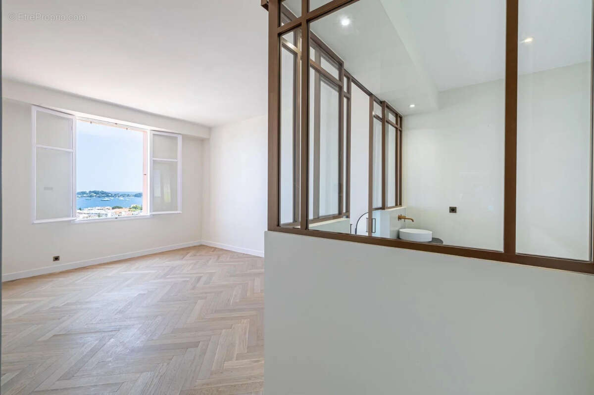 Appartement à BEAULIEU-SUR-MER