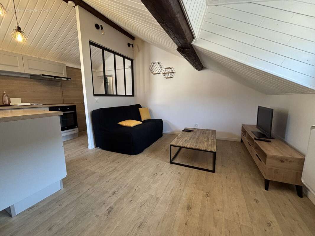 Appartement 44 m² à Fontaine  - photo 5