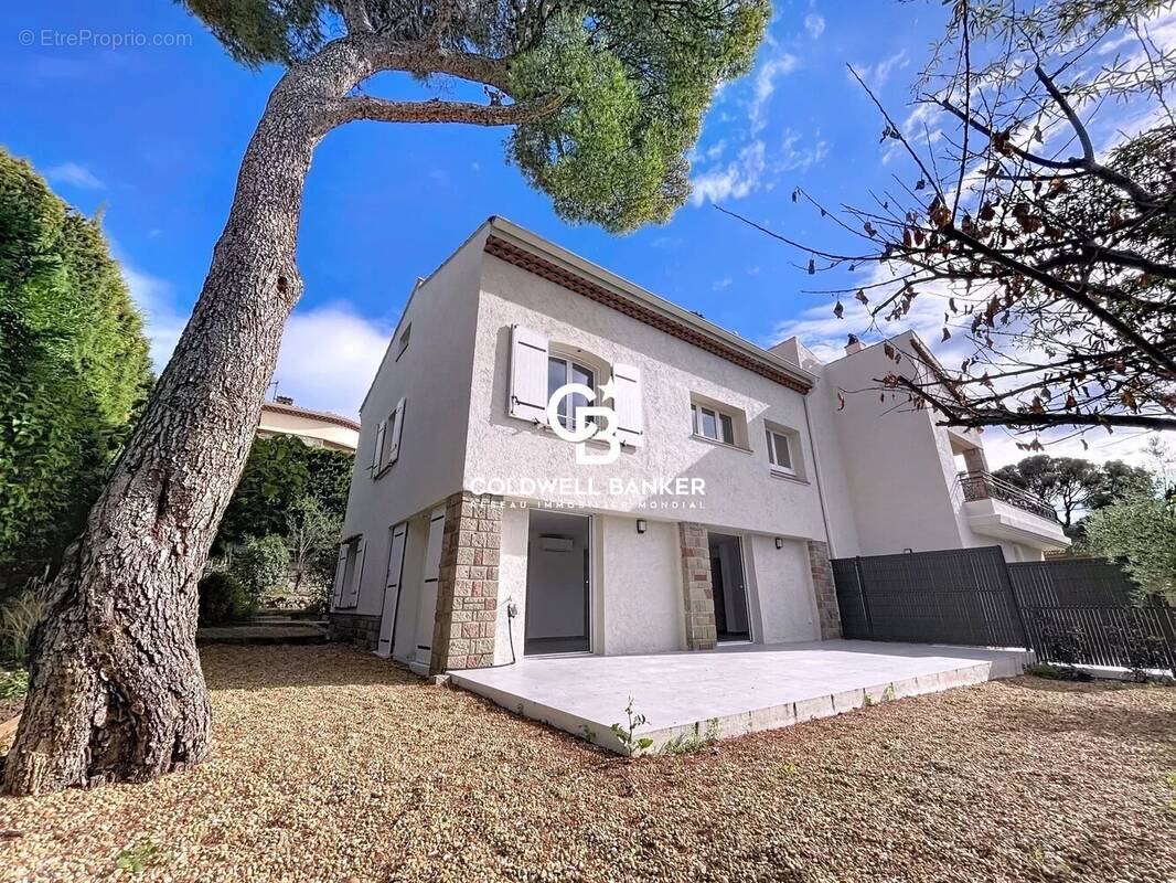 Appartement à SAINT-RAPHAEL