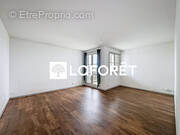 Appartement à MOISSY-CRAMAYEL