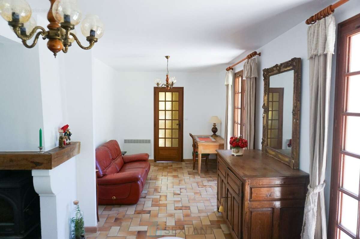 Maison à SAINT-ROMAIN-ET-SAINT-CLEMENT