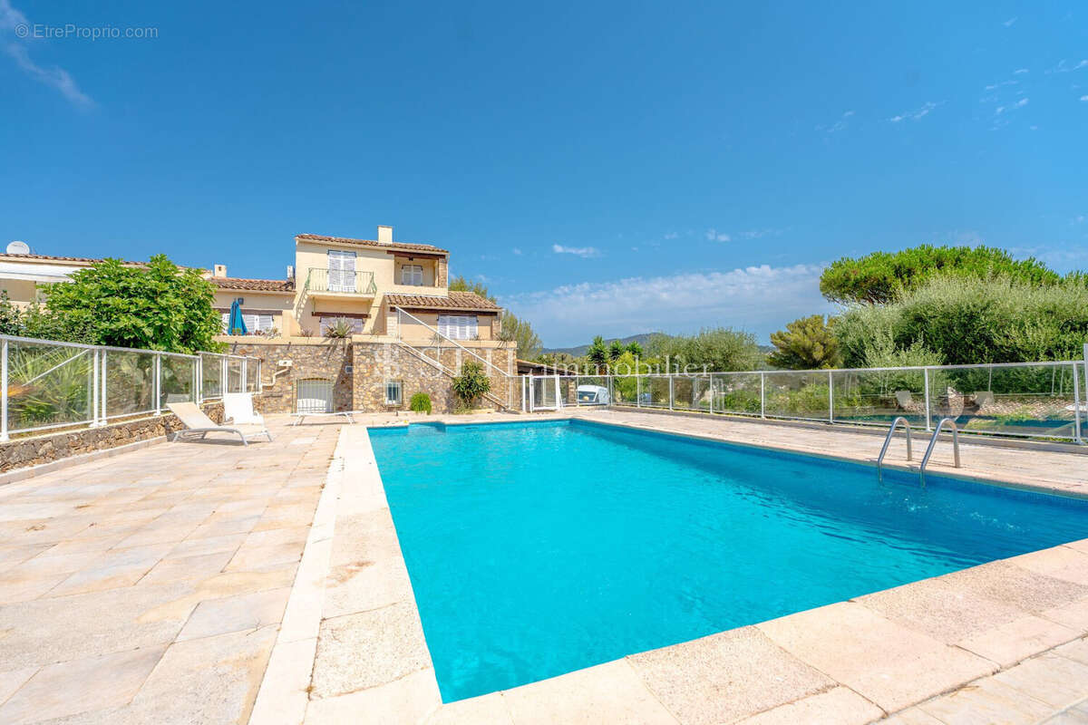 Appartement 45 m² à Sainte-Maxime  - photo 6
