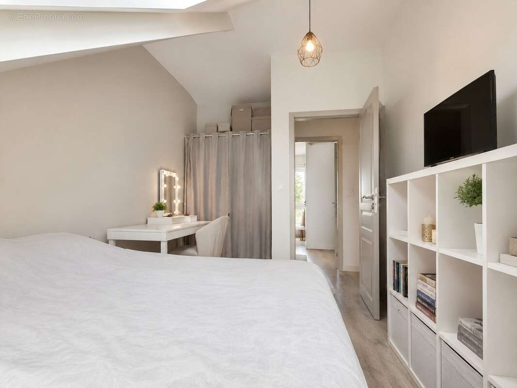 Maison moderne 236 m² – 6 ch - Piscine chauffée – Suite parentale – AUGNY - photo 9