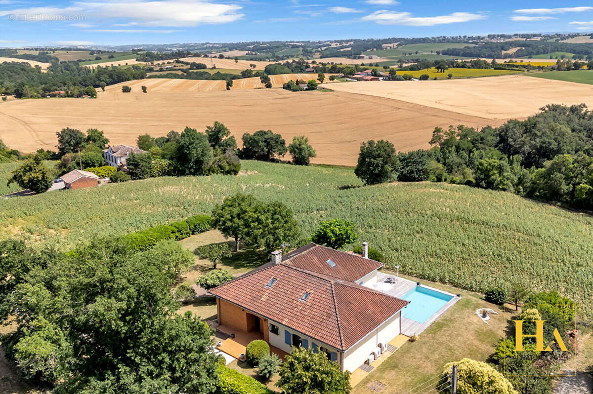 Maison à DREMIL-LAFAGE