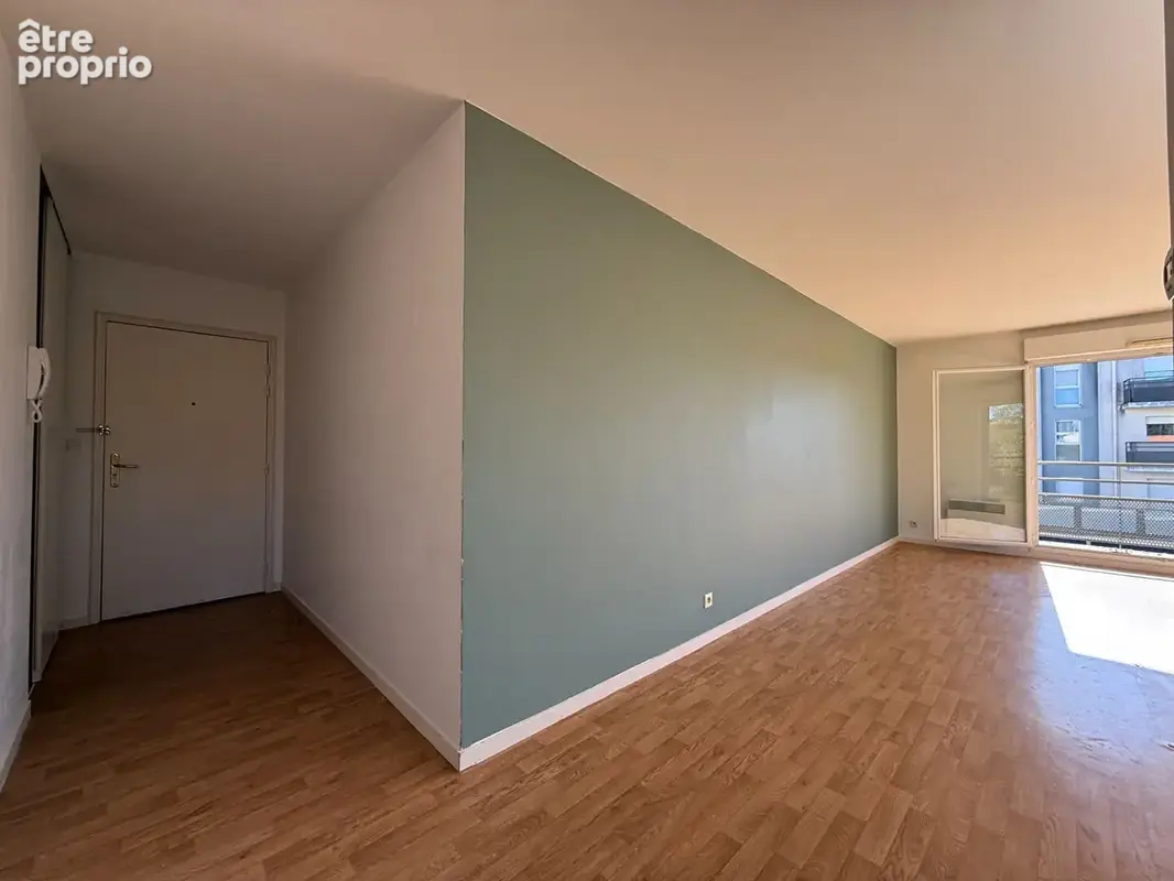 Appartement T4 de 83 m² avec balcon, garage double et cave - photo 9