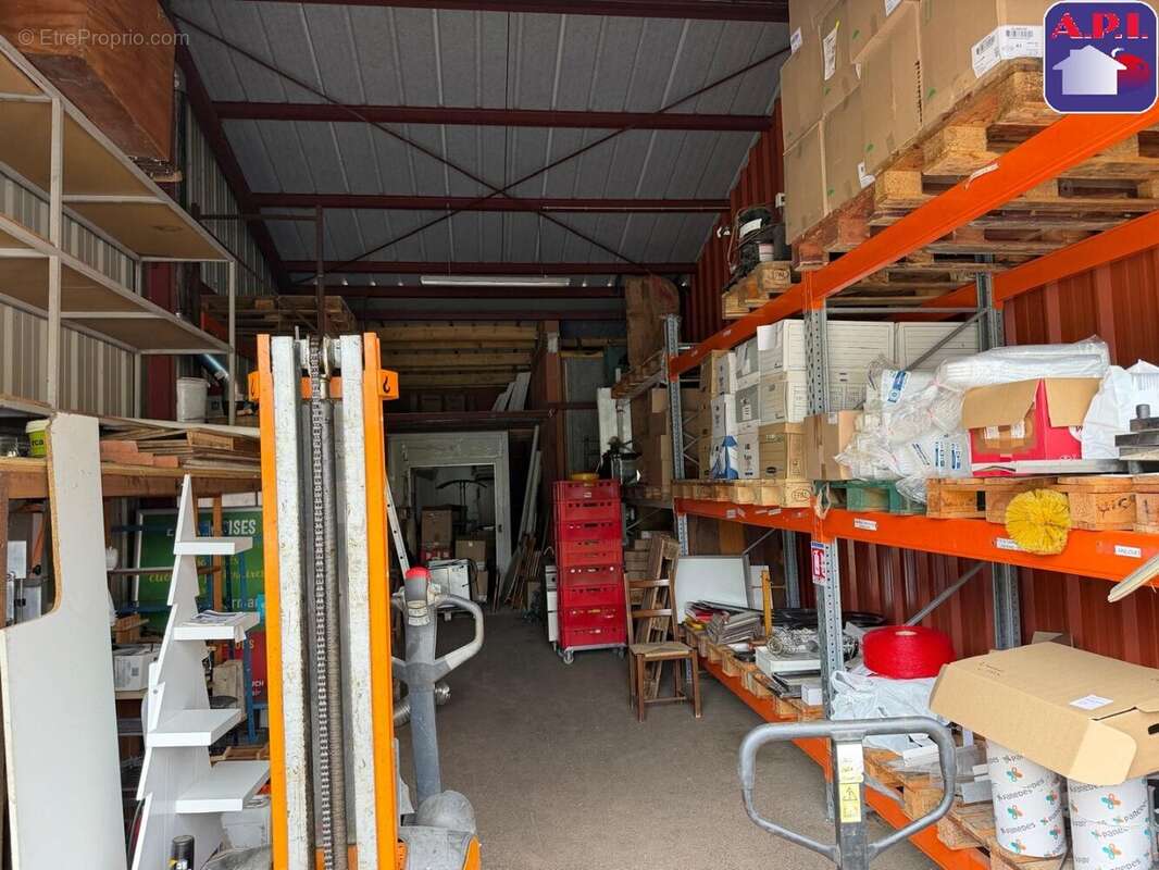 Commerce 795 m² à Ferrieres-Sur-Ariege  - photo 4
