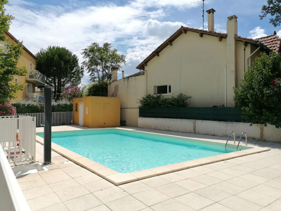 Appartement à LE PONTET
