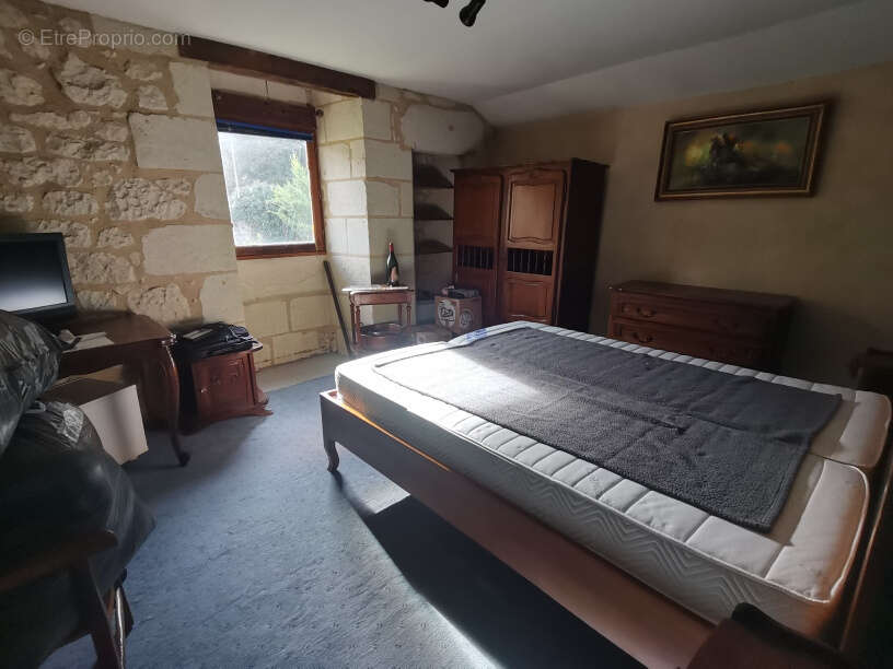 Maison à LA ROCHE-CLERMAULT