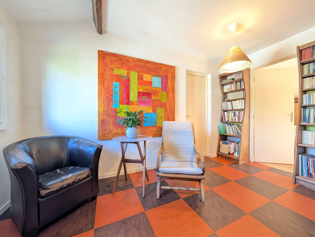 Maison familiale 5 chambres dans un cadre privilégié à Saint-Germain-de-la-Grange - photo 10