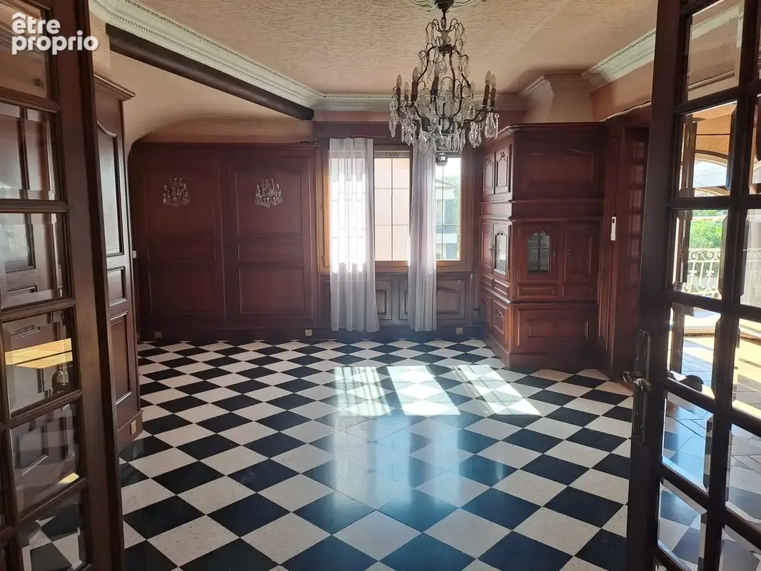 Grande maison familiale avec 2 pièces indépendant, garage et ascenseur - photo 11