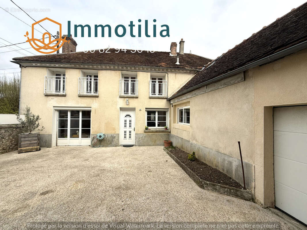 Maison à LONGUEVILLE