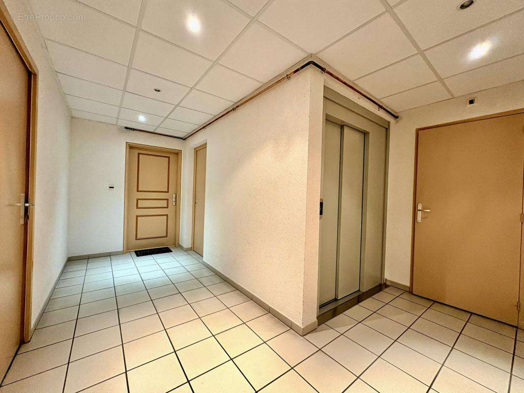Appartement ancien - photo 8