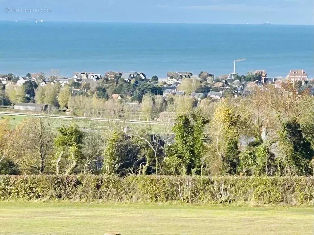 Appartement à DEAUVILLE