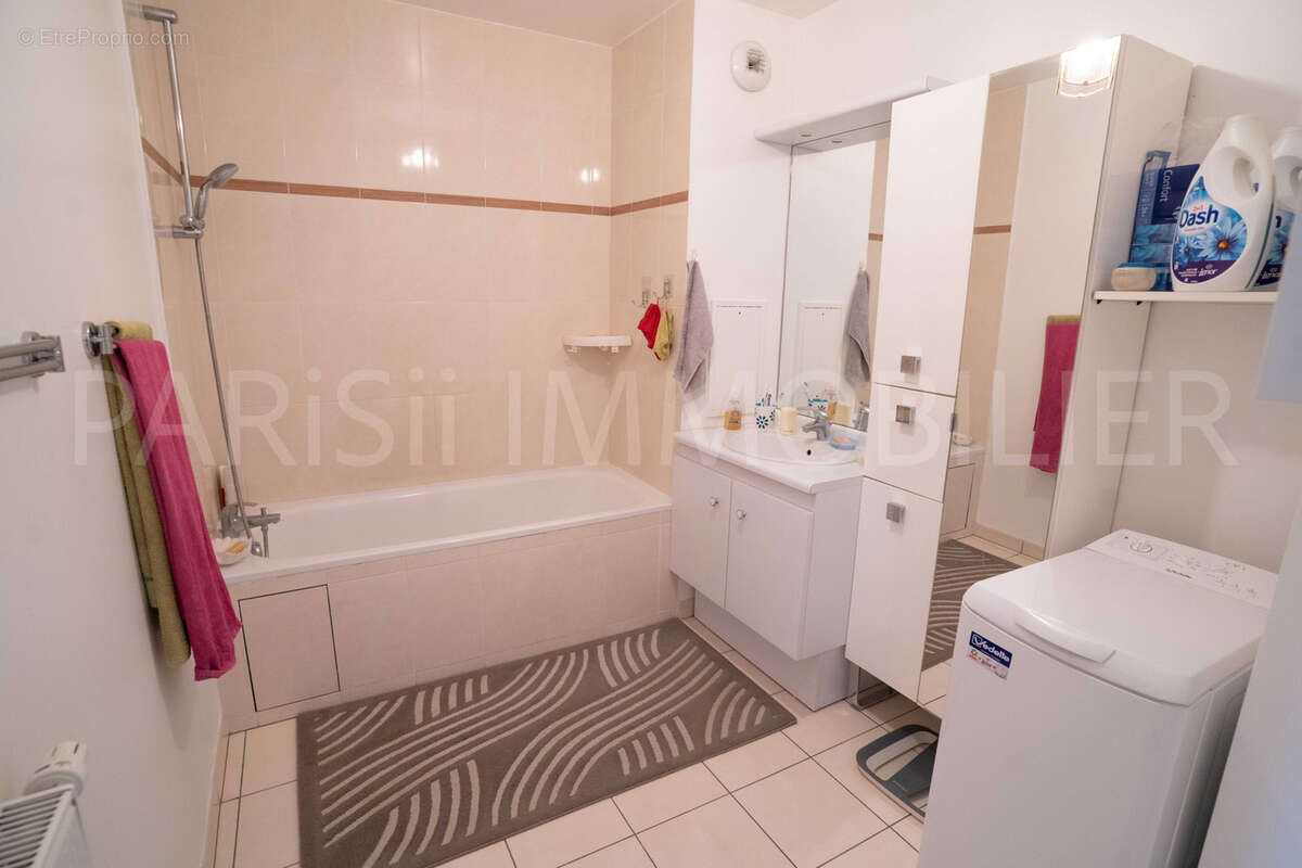 Appartement à SARTROUVILLE