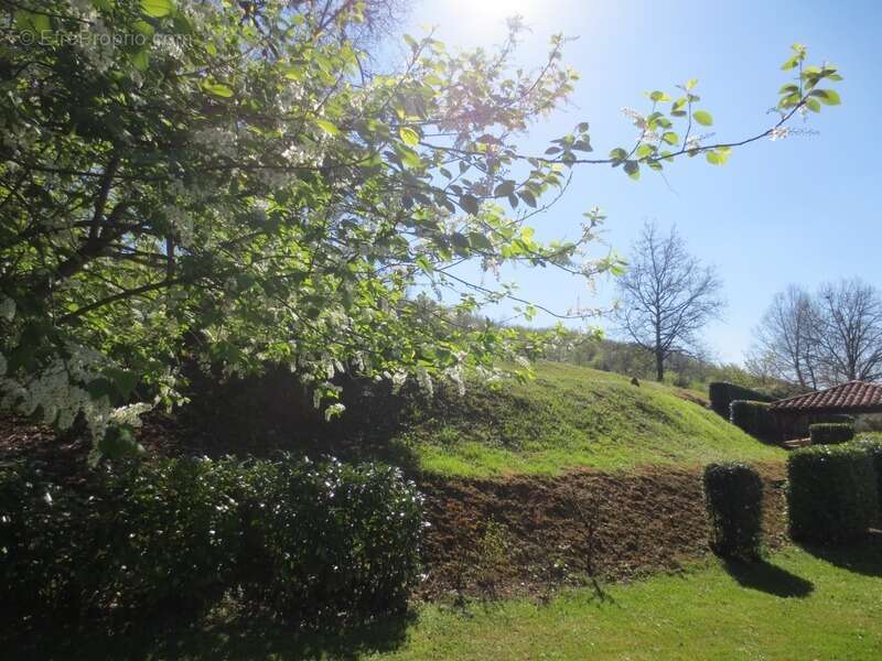 Maison à CLERMONT-DESSOUS