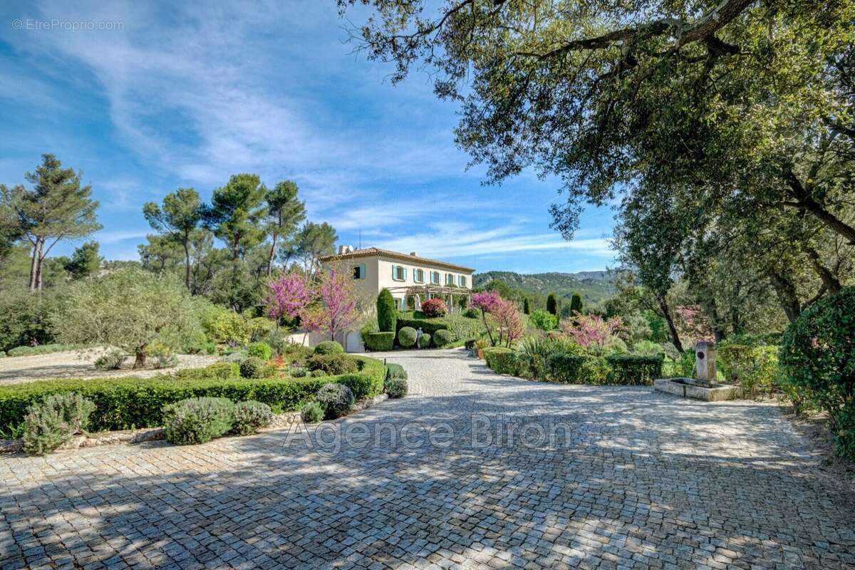 Maison à AIX-EN-PROVENCE