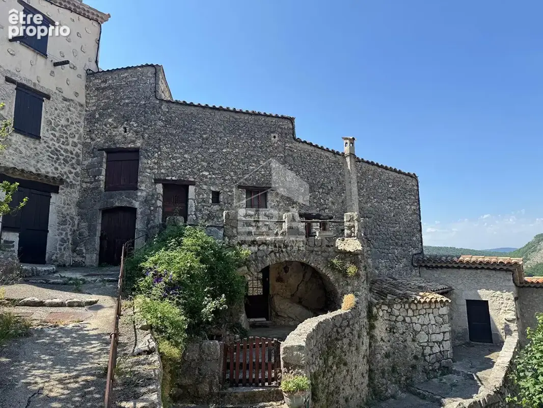 Photo Maison à Coursegoules au prix de 450 000€