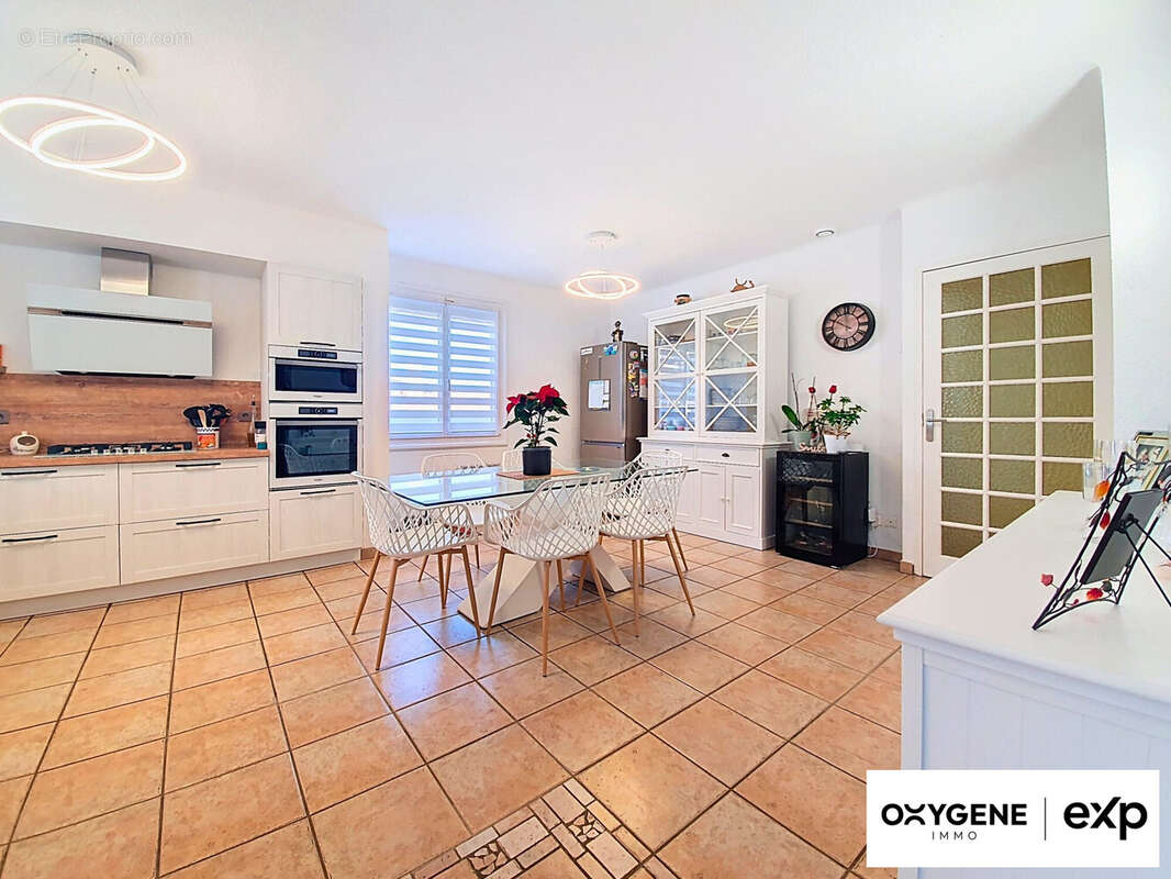 Maison à VILLENEUVE-DE-LA-RAHO