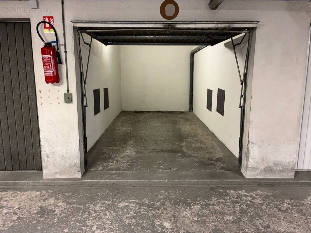 Parking à VINCENNES